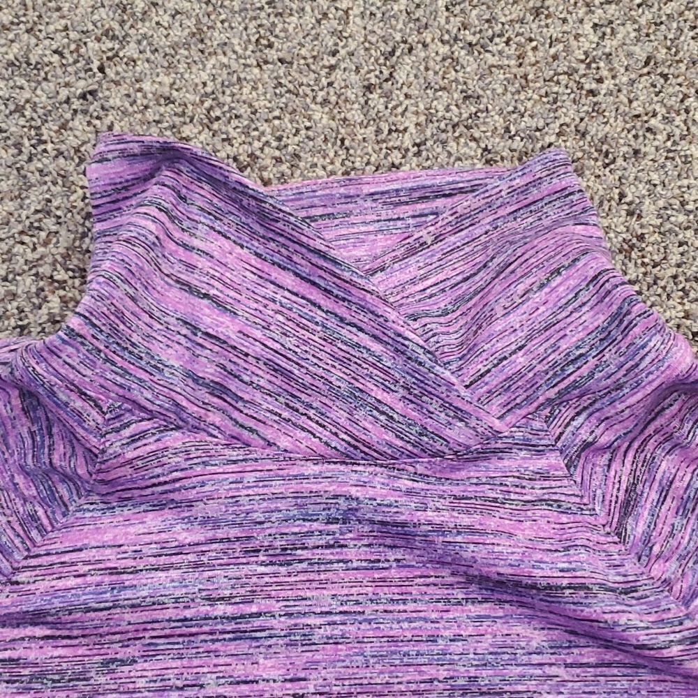 Active 8 Womens Pullover - Picture 2 of 5